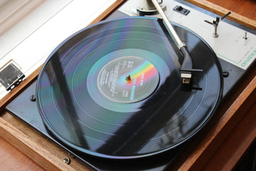 The Ultimate Guide to Finding Vinyl Records in the UAE